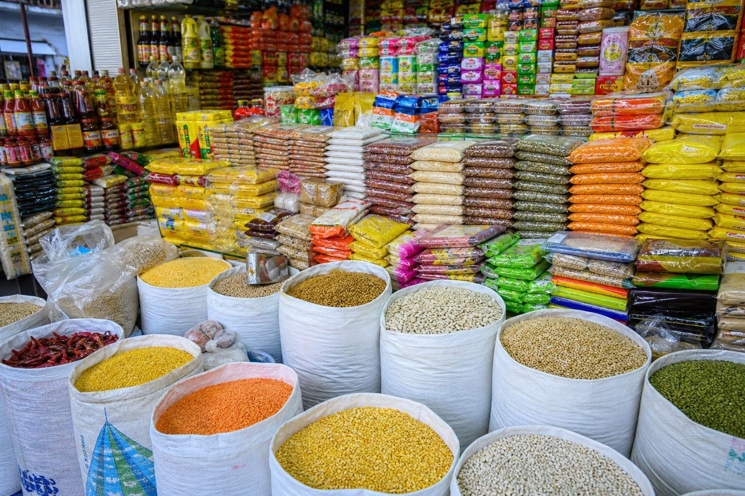 インドFMCG各社、原材料高で薄利に苦慮 ディワリ商戦は値上げ見送りへ